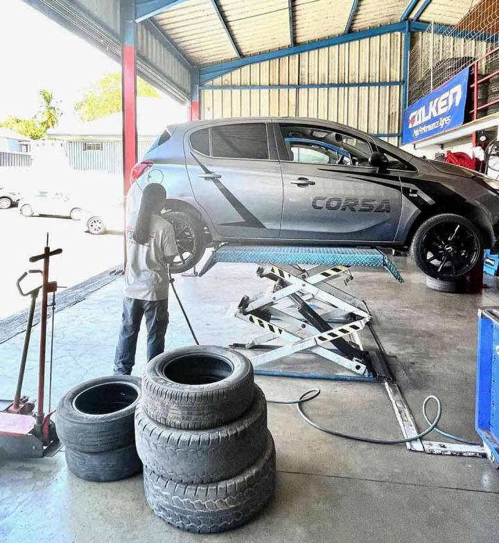 Parallélisme et géométrie voiture Guadeloupe