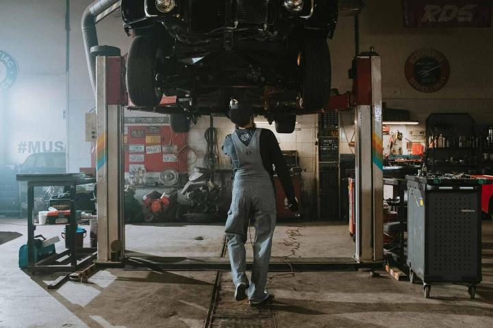 Régler le parallélisme et contrôler la géométrie de voiture Guadeloupe